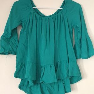 wavy greenish top